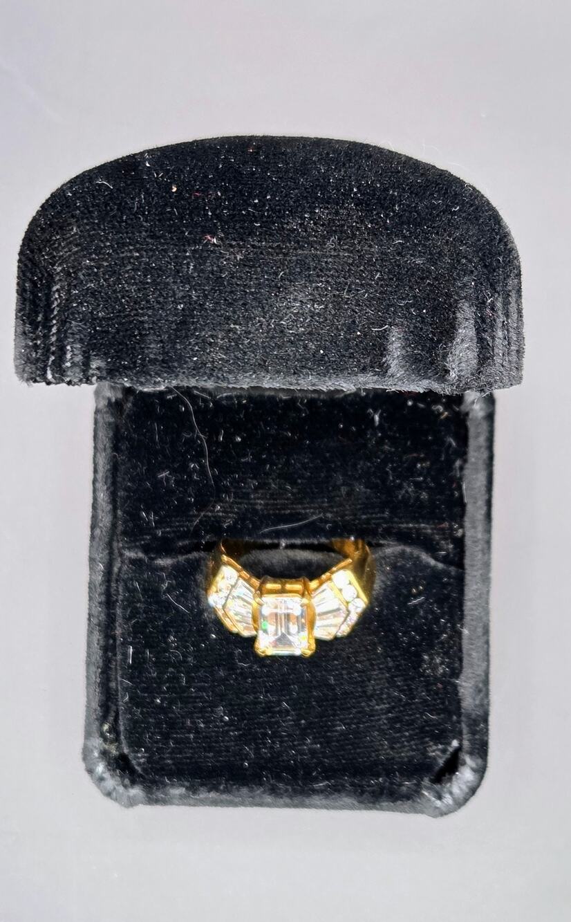 Franklin Mint Collector Gold Tone Emerald Cut CZ Ring w/ Baguette Accents Sz 7